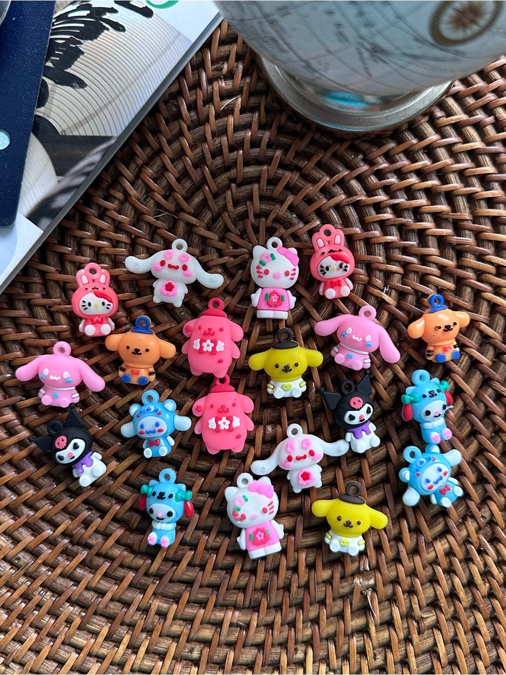 Sanrio Hello Kitty and Friends Character 20 Charms New